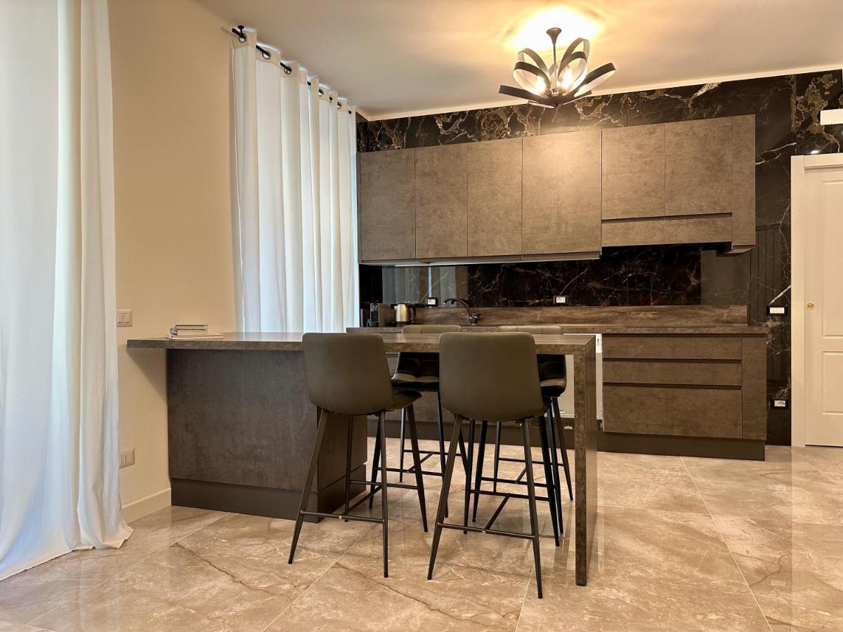 Magic Place Bergamo! Classy Apartment In The Heart Of The City Luaran gambar