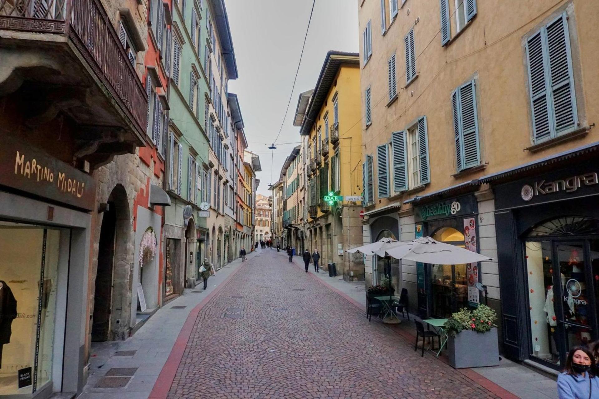 Magic Place Bergamo! Classy Apartment In The Heart Of The City Luaran gambar